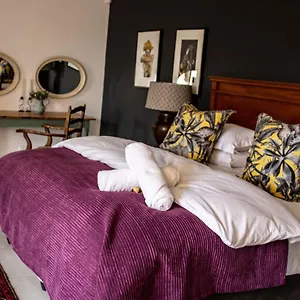 Bed & Breakfast 5 Rembrandt, Somerset West