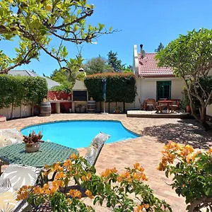 Bed & Breakfast Wine Route 44, Somerset West