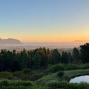 Lalapanzi Somerset West